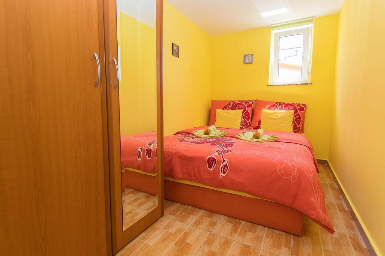 Apartments Ana Lorena Цриквениця Екстер'єр фото